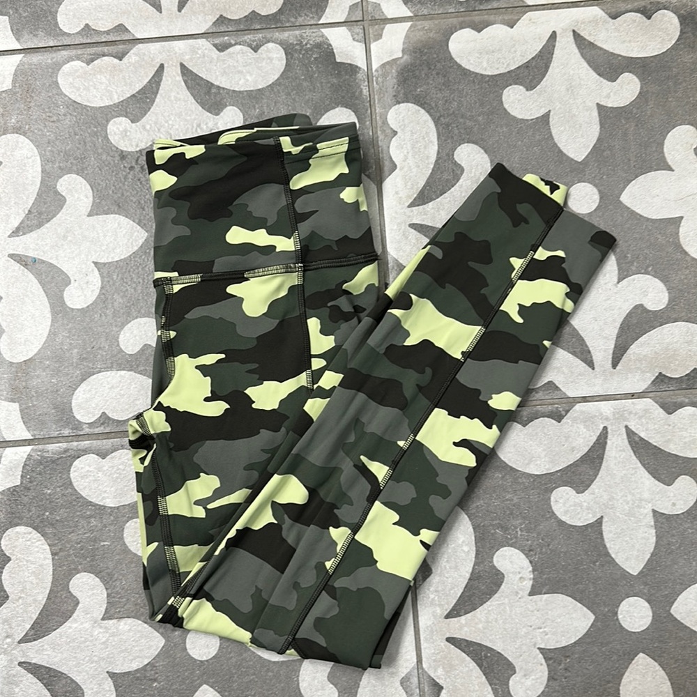 Lululemon fast and free leggings size 4
